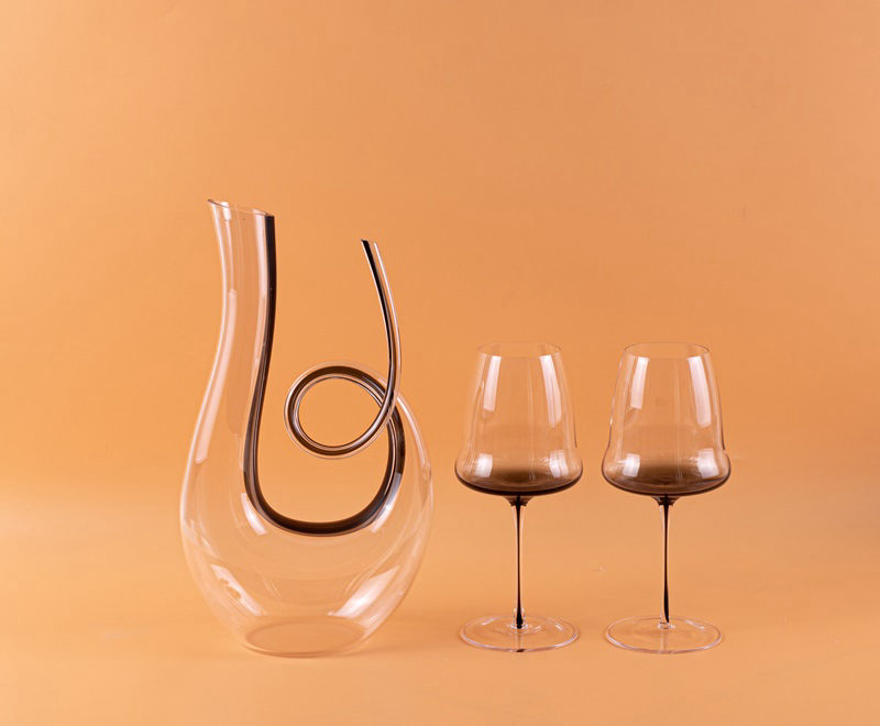 Clear Glass Swirl Decanter and Wine Glasses Set