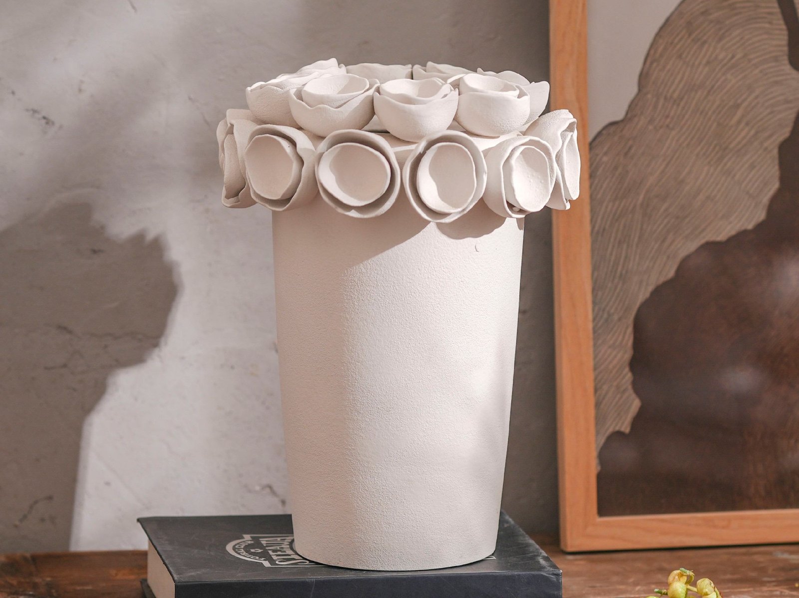 White Petal Rim Vase