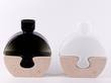 White / Beige Vase With Marble Base