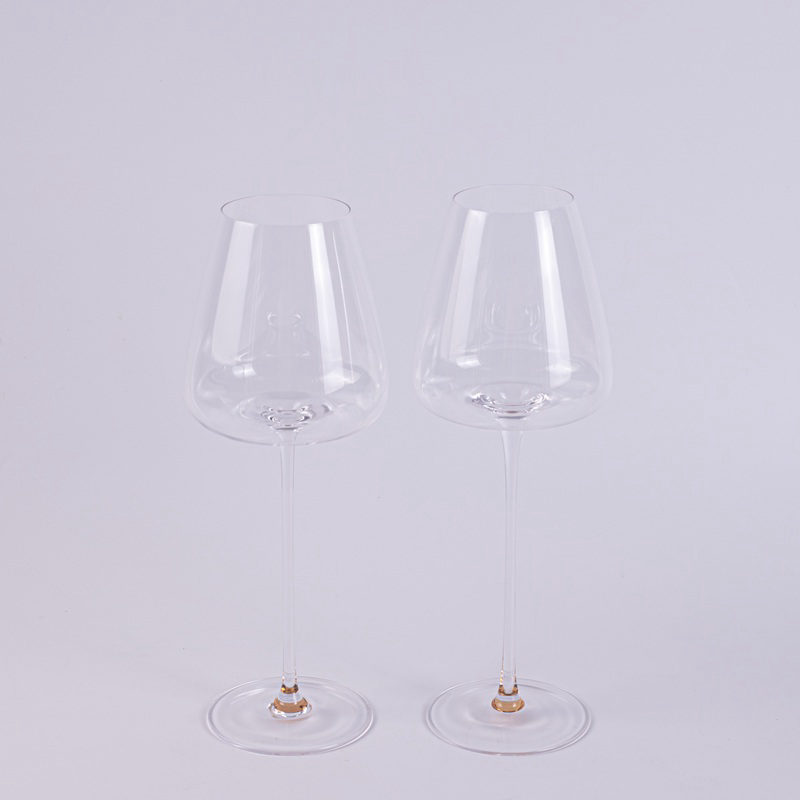 Set of 2 Tall Stemmed Wine Glasses