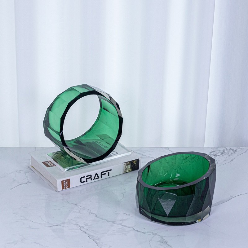 Emerald Faceted Ring Vase