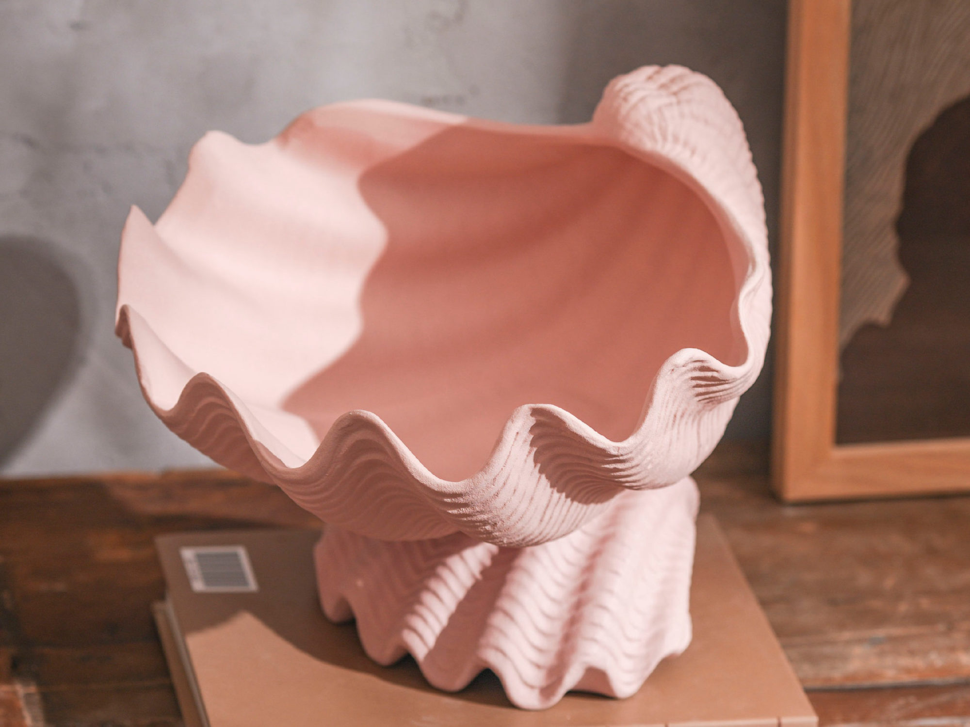 Blush Pink Ruffled Shell Vase